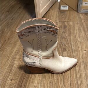 Dolce Vita Cream and Tan Heeled Boots with Western Flair